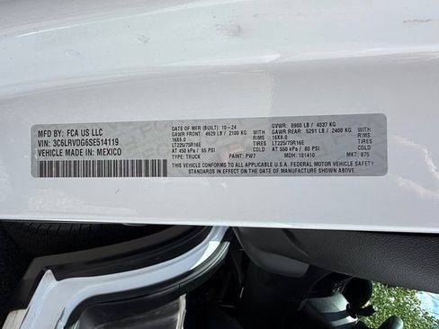 Used 2025 RAM ProMaster 2500 w/ Convenience Group FWD image 27