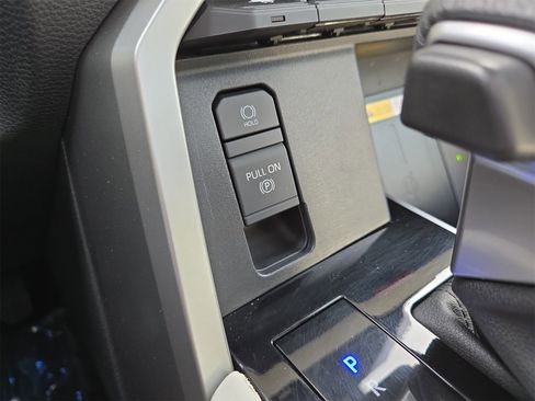 Used 2023 Toyota Sequoia Capstone image 43