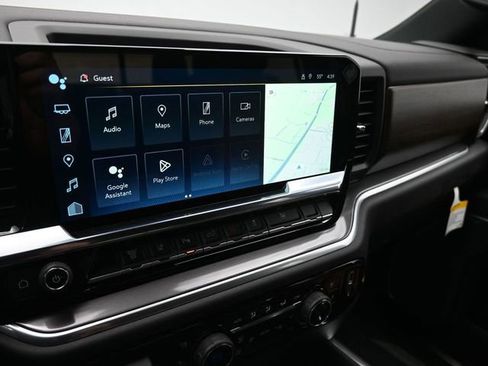 Used 2025 Chevrolet Silverado 2500 High Country w/ Technology Package image 17