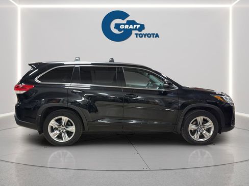 Used 2019 Toyota Highlander Limited w/ Protection Package #3 AWD/4WD image 5