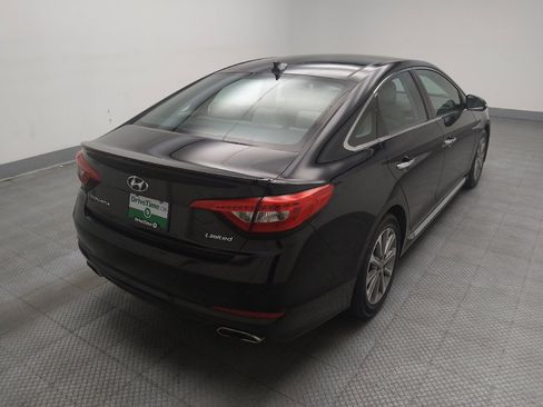 Used 2016 Hyundai Sonata Limited w/ Option Group 05 FWD image 9