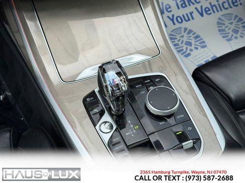 Used 2021 BMW X7 xDrive40i w/ M Sport Package AWD/4WD image 25