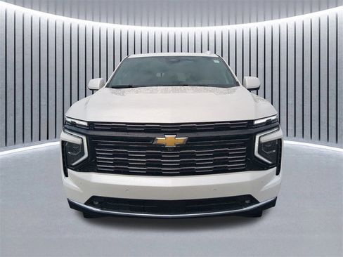 Used 2025 Chevrolet Tahoe High Country image 10