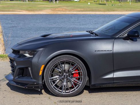 Used 2024 Chevrolet Camaro ZL1 RWD image 4