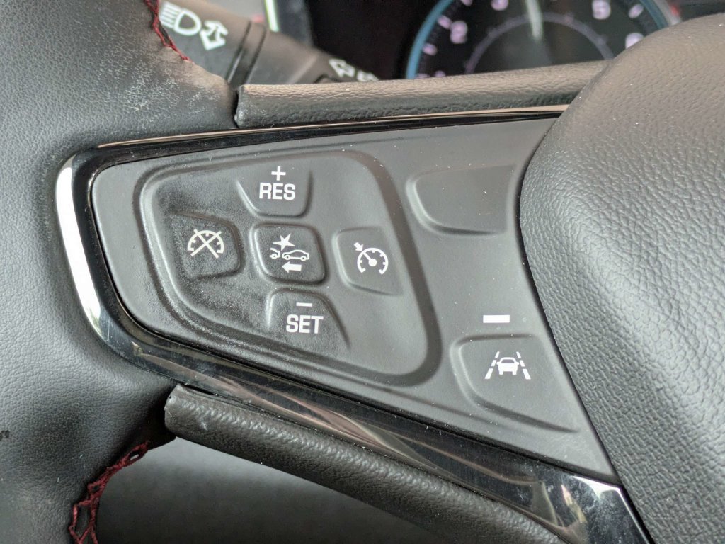 Used 2024 Chevrolet Equinox RS FWD image 26