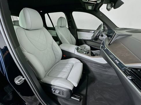 Certified 2024 BMW X5 xDrive40i w/ M Sport Package image 29