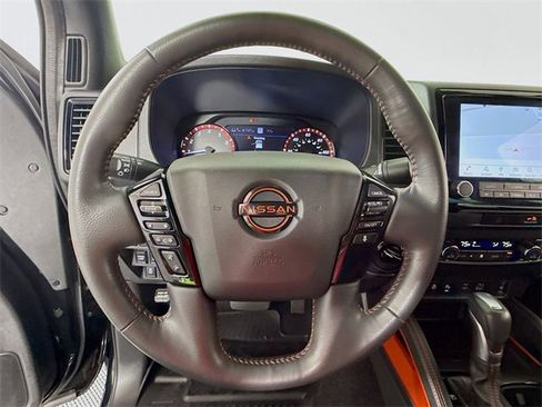 Certified 2022 Nissan Frontier PRO-4X image 11