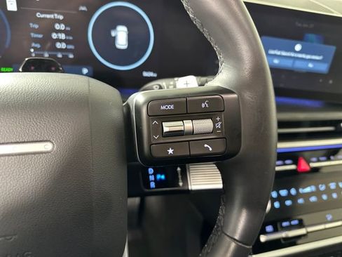 Used 2024 Hyundai Santa Fe Limited image 16