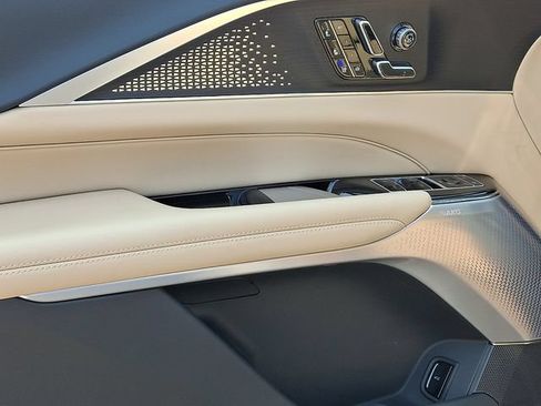 Certified 2026 Cadillac Lyriq Signature Luxury w/ Nappa Leather Package AWD/4WD image 11