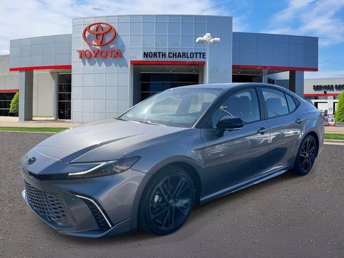 Used 2026 Toyota Camry XSE w/ Premium Plus Package FWD image 5
