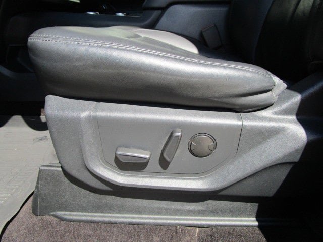 Used 2022 Ford Expedition XLT AWD/4WD image 12