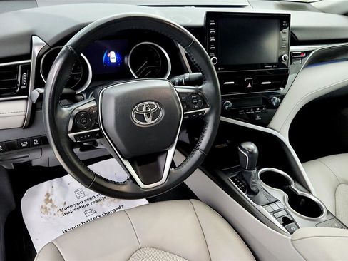 Used 2023 Toyota Camry XLE image 24
