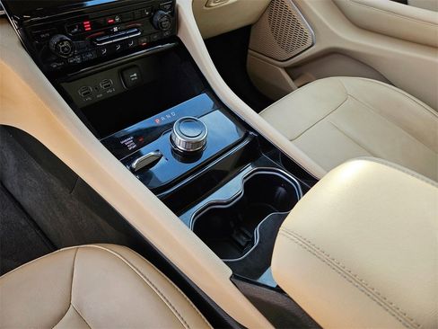 Used 2021 Jeep Grand Cherokee L Limited image 14