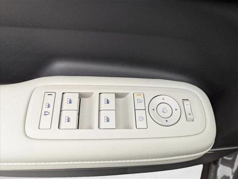 Certified 2025 Hyundai Santa Fe Calligraphy image 10