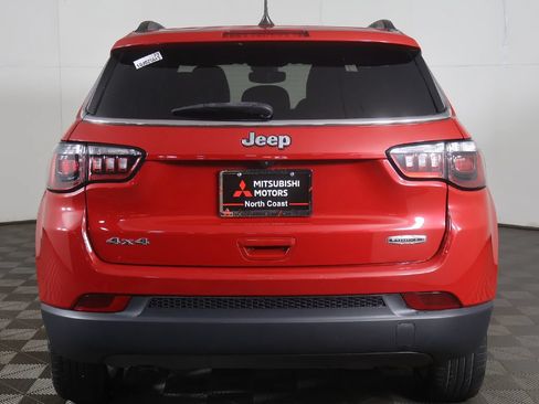 Used 2023 Jeep Compass Latitude AWD/4WD image 10