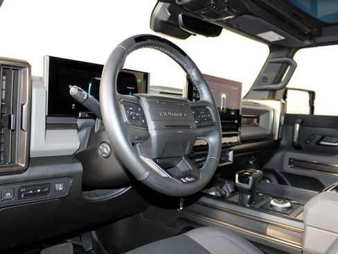 Used 2024 GMC Hummer EV 2X AWD/4WD image 4
