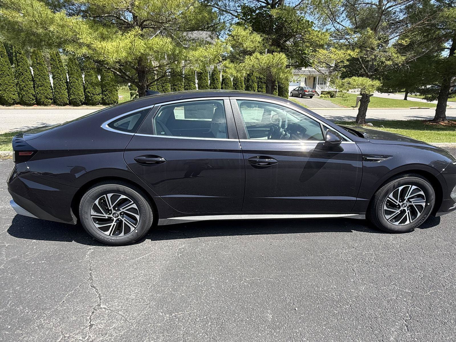 New 2026 Hyundai Sonata Blue FWD image 8