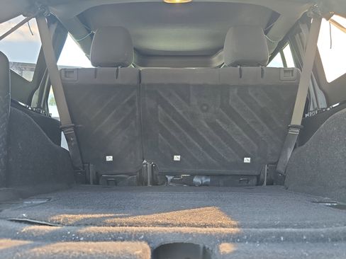 Used 2018 Jeep Wrangler Unlimited Sport S image 12