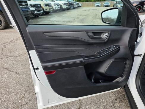 Used 2025 Ford Escape Active image 23