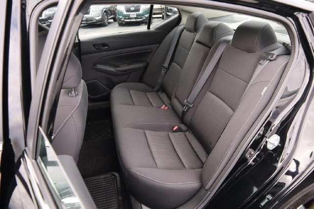 Certified 2025 Nissan Altima 2.5 SV FWD image 9