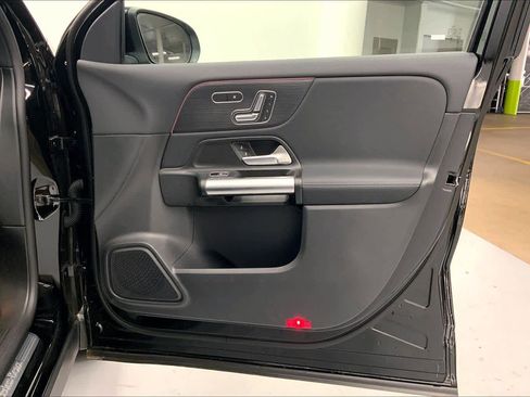 Used 2026 Mercedes-Benz GLA 250 image 9