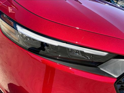 New 2025 Honda Accord SE image 13