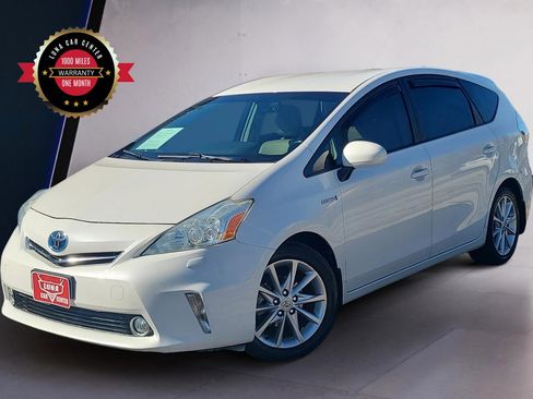 Used 2014 Toyota Prius V Three image 1