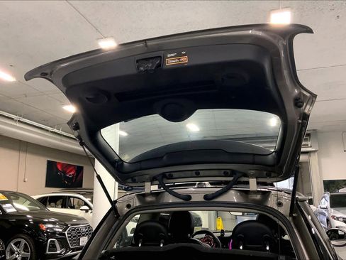 Used 2017 MINI Cooper 2-Door Hardtop image 31