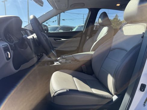 Certified 2025 INFINITI QX50 Luxe image 12