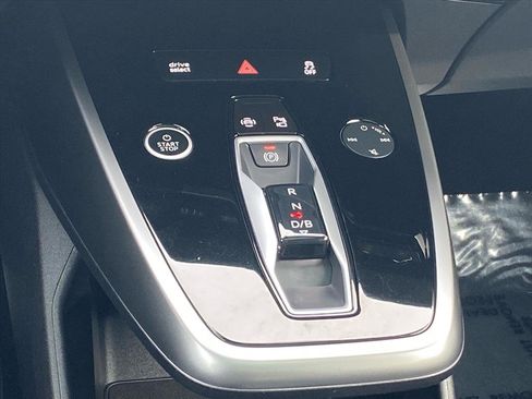 Used 2024 Audi Q4 e-tron Premium Plus w/ Premium Plus image 7