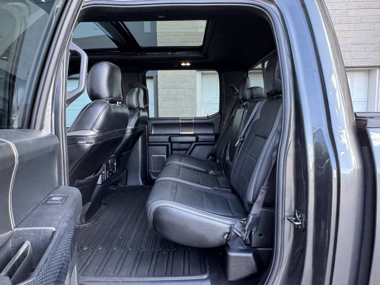 Used 2020 Ford F150 Raptor w/ Equipment Group 802A Luxury AWD/4WD image 31