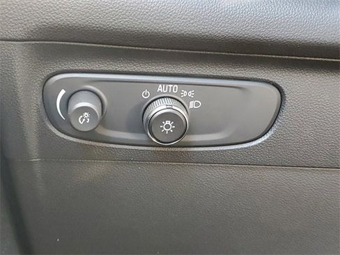 Certified 2023 Buick Envision Preferred image 19