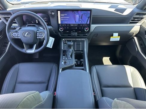 New 2026 Lexus GX 550 AWD/4WD image 14