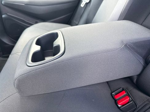 Used 2025 Toyota Corolla LE FWD image 15