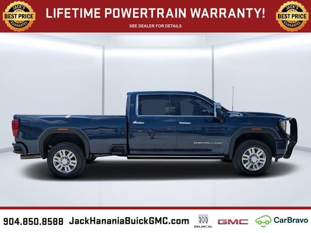Used 2022 GMC Sierra 3500 Denali w/ Technology Package AWD/4WD image 2