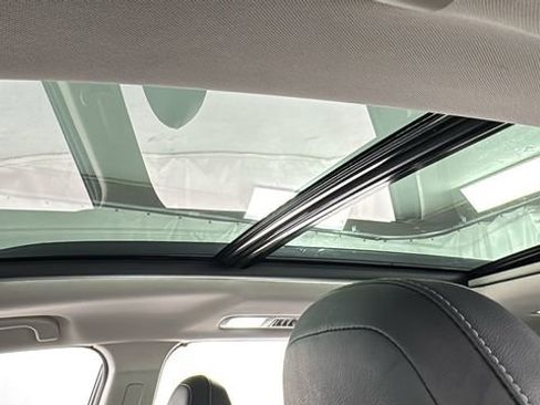 Used 2021 Subaru Ascent Limited w/ Technology Package image 41