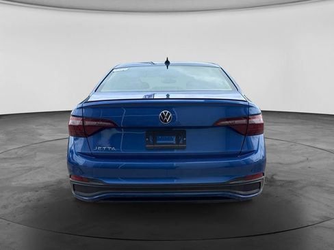 Used 2024 Volkswagen Jetta Sport FWD image 9