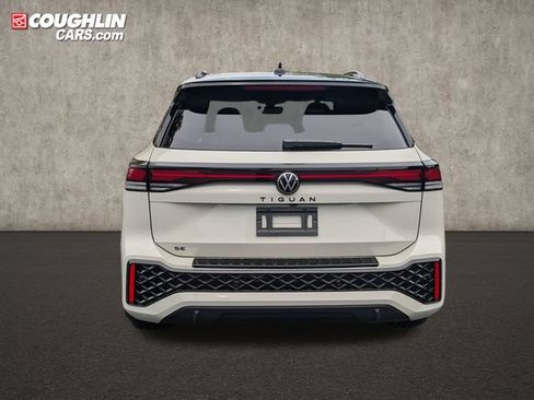 Used 2026 Volkswagen Tiguan SE R-Line FWD image 6