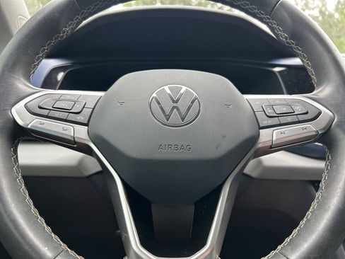 Used 2022 Volkswagen Taos SE image 24