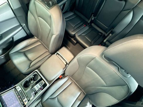 Used 2025 Audi Q7 3.0T Premium Plus w/ Premium Plus Package image 19