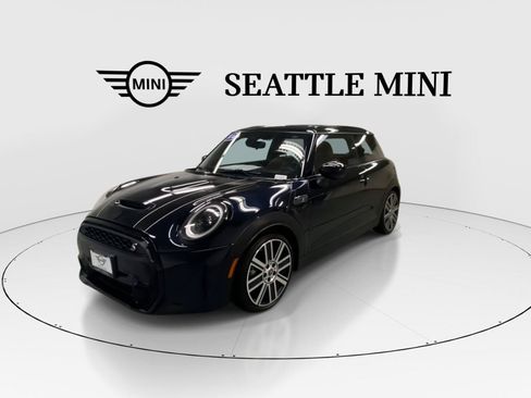 Used 2024 MINI Cooper S FWD image 5