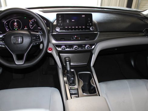 Used 2019 Honda Accord LX image 14