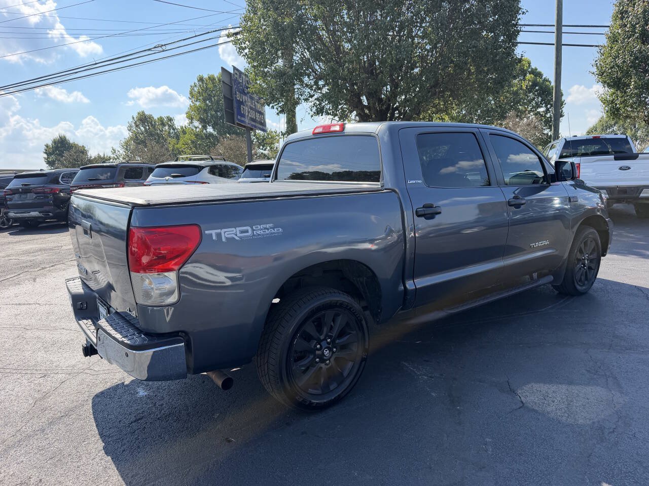 Used 2007 Toyota Tundra Limited w/ TRD Off-Road Pkg AWD/4WD image 4