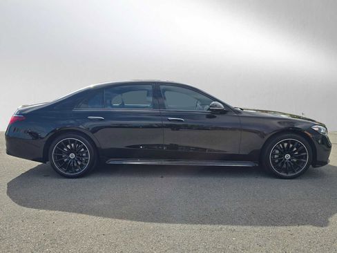 Used 2023 Mercedes-Benz S 500 4MATIC w/ AMG Line image 2