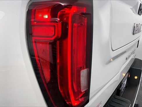 Used 2024 GMC Sierra 1500 SLT w/ SLT Premium Plus Package AWD/4WD image 29