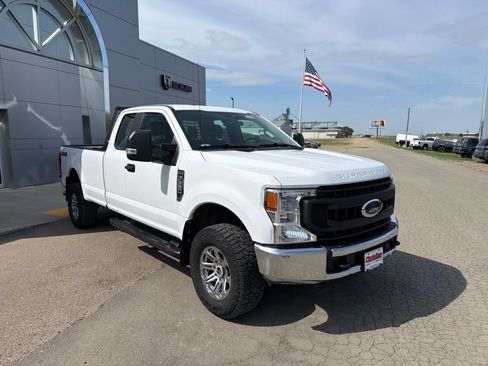 Used 2020 Ford F350 XL w/ Power Equipment Group AWD/4WD image 3
