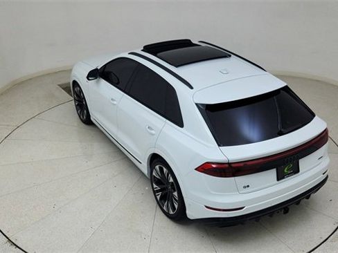 Used 2025 Audi Q8 Prestige w/ Prestige Package image 82