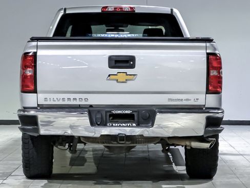 Used 2018 Chevrolet Silverado 1500 LT w/ Texas Edition image 9