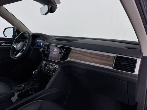 Used 2021 Volkswagen Atlas SEL Premium image 31