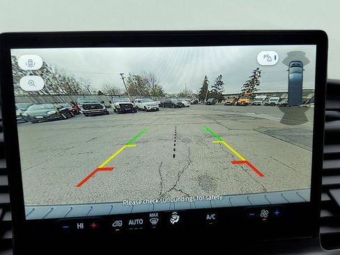 New 2026 Ford Transit 250 Low Roof RWD image 25